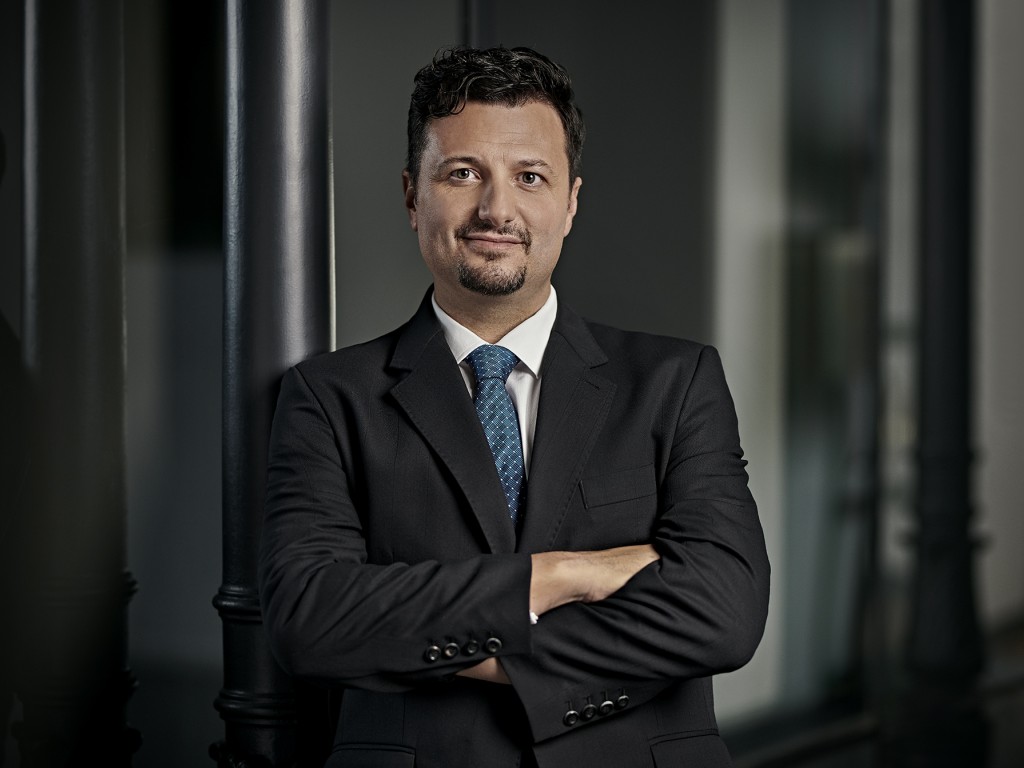 7e69e6dea3cbf3e25944