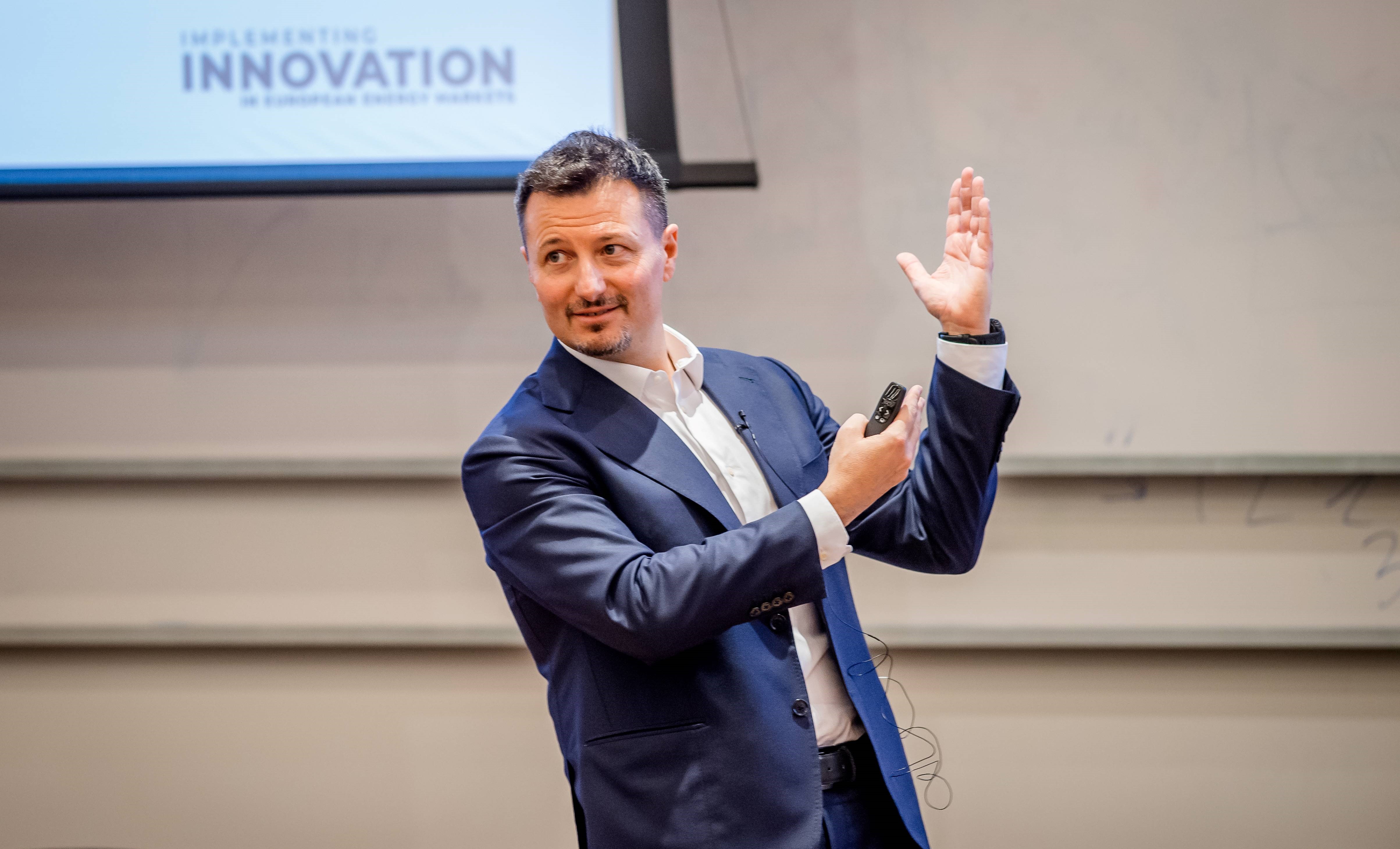 Corvinus Photo2 Website