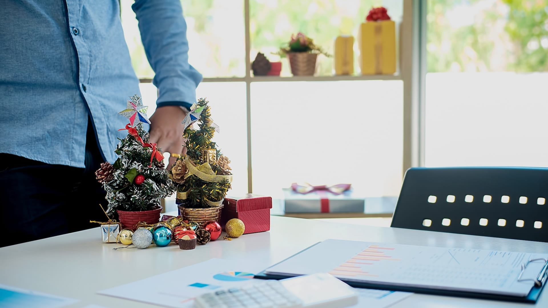 Energy saving tips in offices